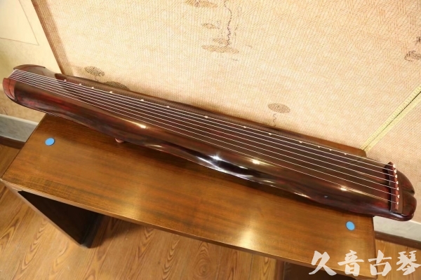 长沙市●久音古琴  ●今日推荐  20230516【收藏级断纹蕉叶】